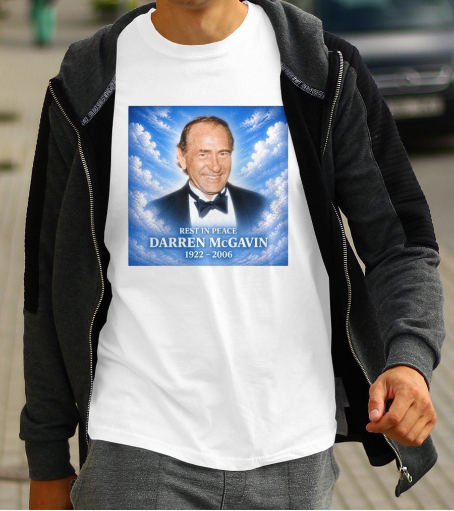Rest In Peace Darren McGavin 1922 2006 Cloud T-Shirt