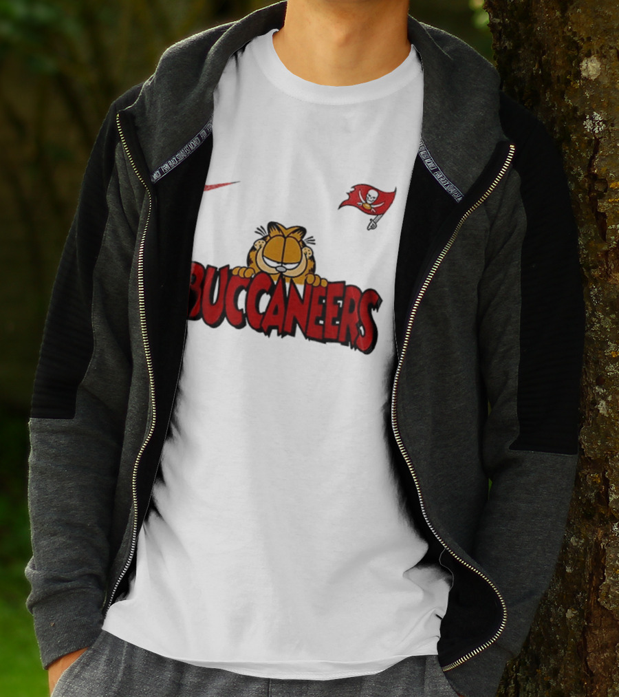 Nike Tampa Bay Buccaneers Garfield Football Fan Art NFL T-Shirt
