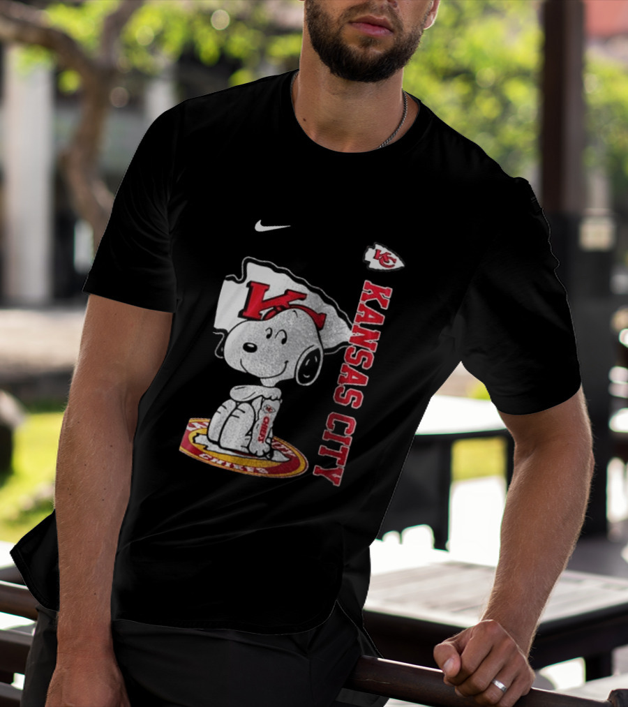 Kansas City Chiefs Snoopy Yes I'm Old Thank You For The Memories T-Shirt