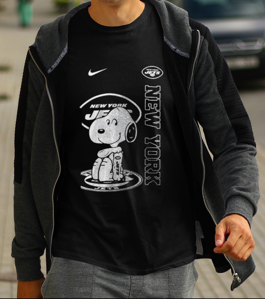 New York Jets Snoopy Yes I'm Old Thank You For The Memories T-Shirt
