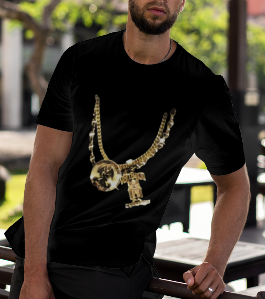 2Pac Gold Necklace Iconic Hip Hop Jewelry T-Shirt