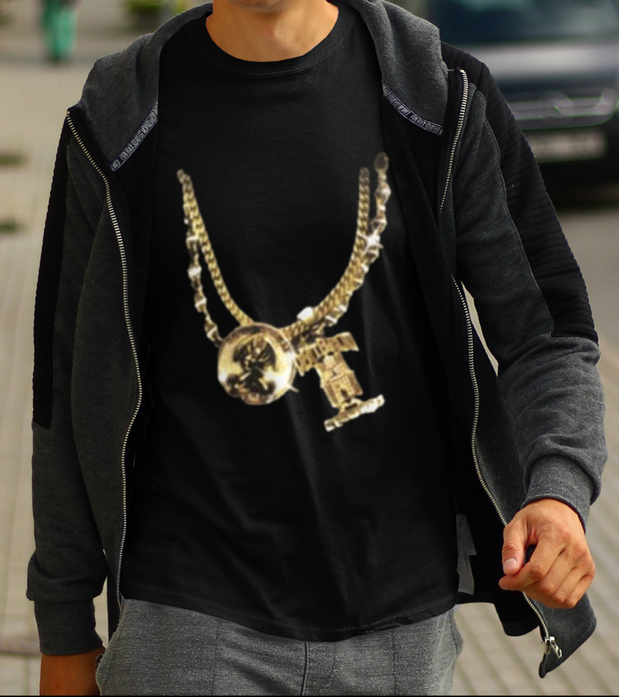 2Pac Gold Necklace Iconic Hip Hop Jewelry T-Shirt