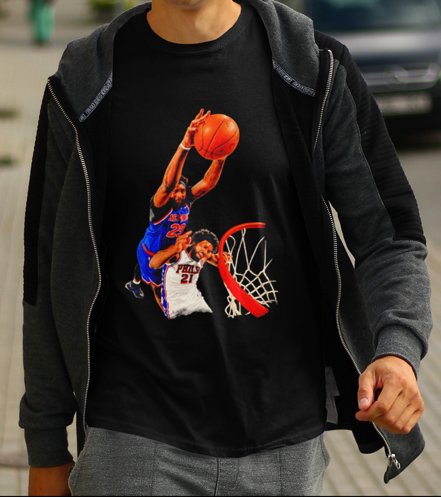 New York Knicks Mitchell Robinson Dunking On Philadelphia 2026 T-Shirt