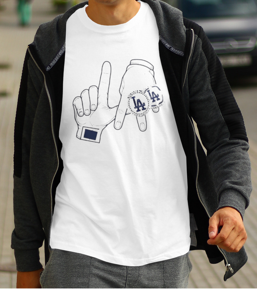 Dodgers Fans Knock Em Out Beat The Champs LA Rings T-Shirt