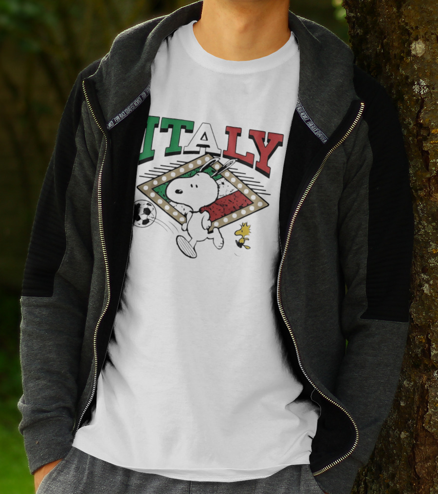 Italy Snoopy Woodstock Peanuts Soccer Team T-Shirt