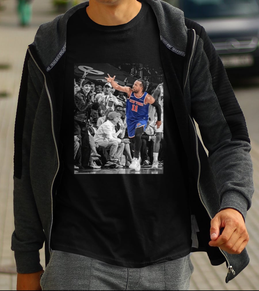 Jalen Brunson New York Knicks Basketball Player Number 11 Action In Game T-Shirt