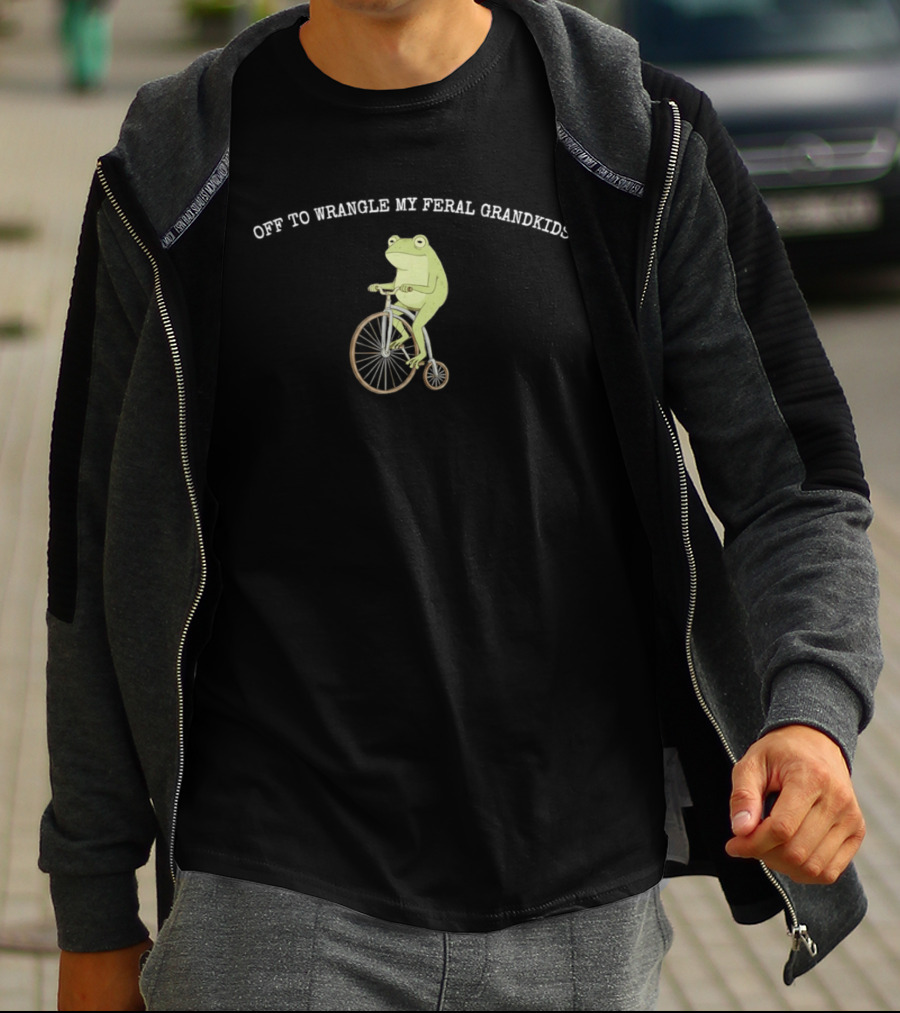 Frog Riding Bicycle Off To Wrangle My Feral Grandkids T-Shirt