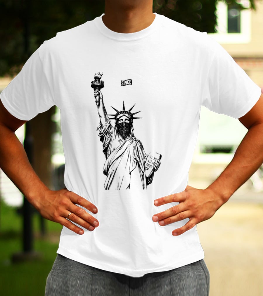 Since 1982 Liberty Statue Vintage New York T-Shirt