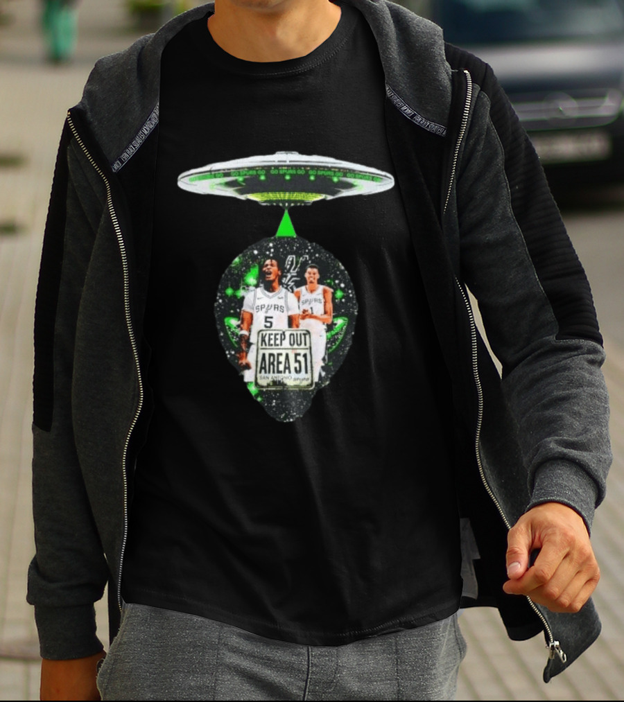San Antonio Spurs Keep Out Area 51 UFO Basketball T-Shirt
