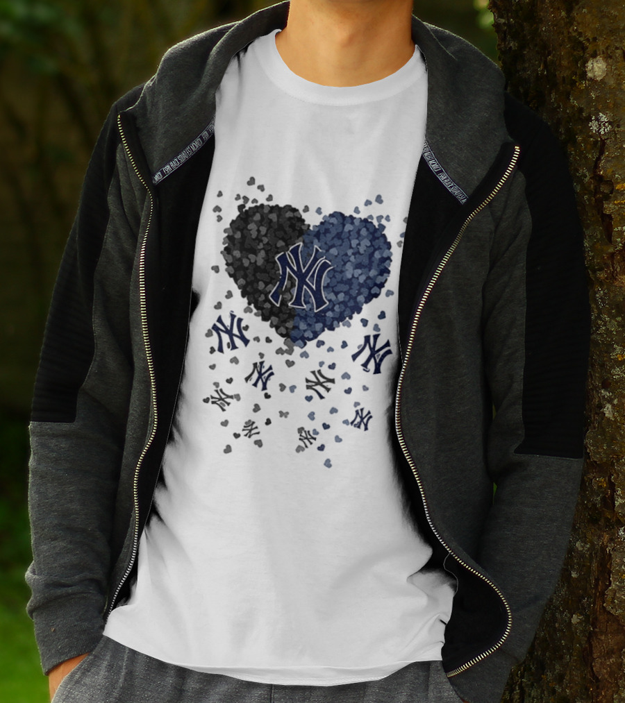 New York Yankees MLB Heart 2026 T-Shirt