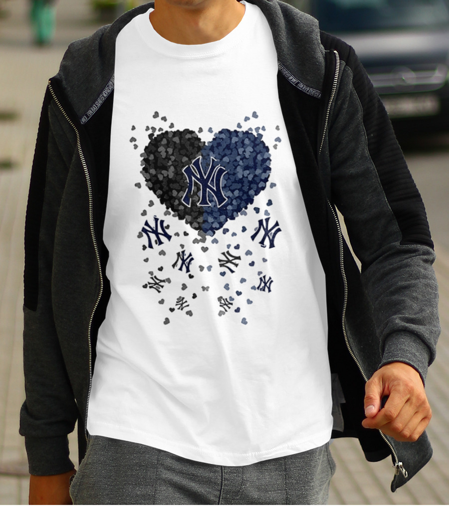 New York Yankees MLB Heart 2026 T-Shirt
