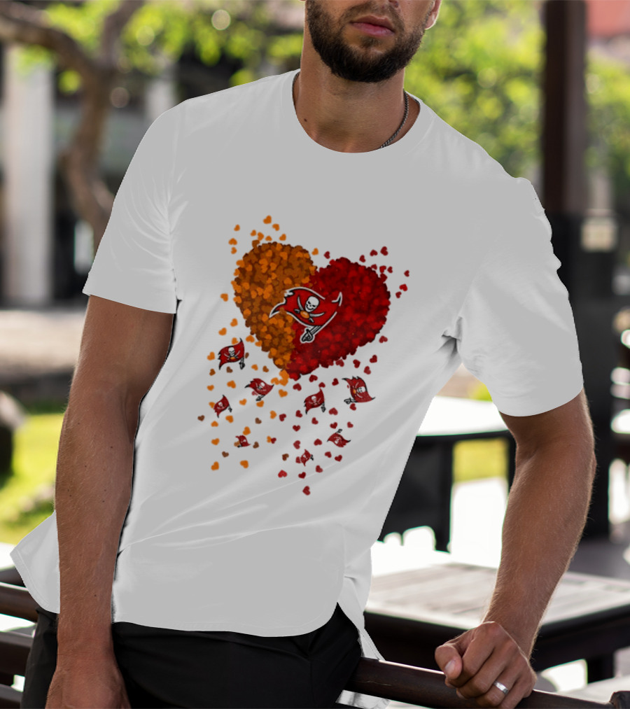 Heart Tampa Bay Buccaneers Football 2026 Iconic Team Spirit T-Shirt