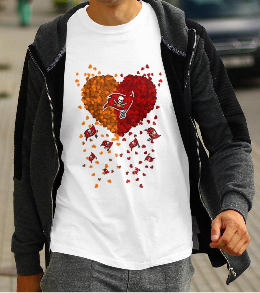 Heart Tampa Bay Buccaneers Football 2026 Iconic Team Spirit T-Shirt