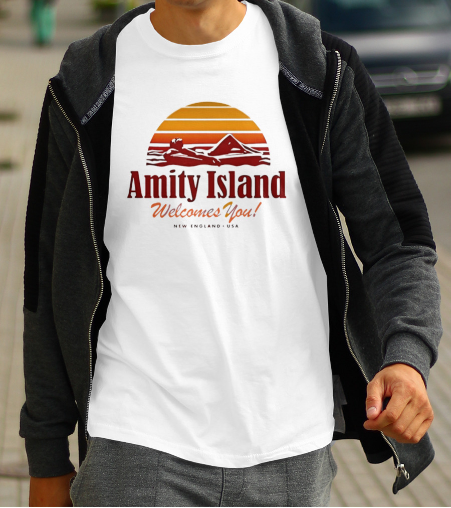Amity Island Welcomes You New England USA Sunset Scene T-Shirt