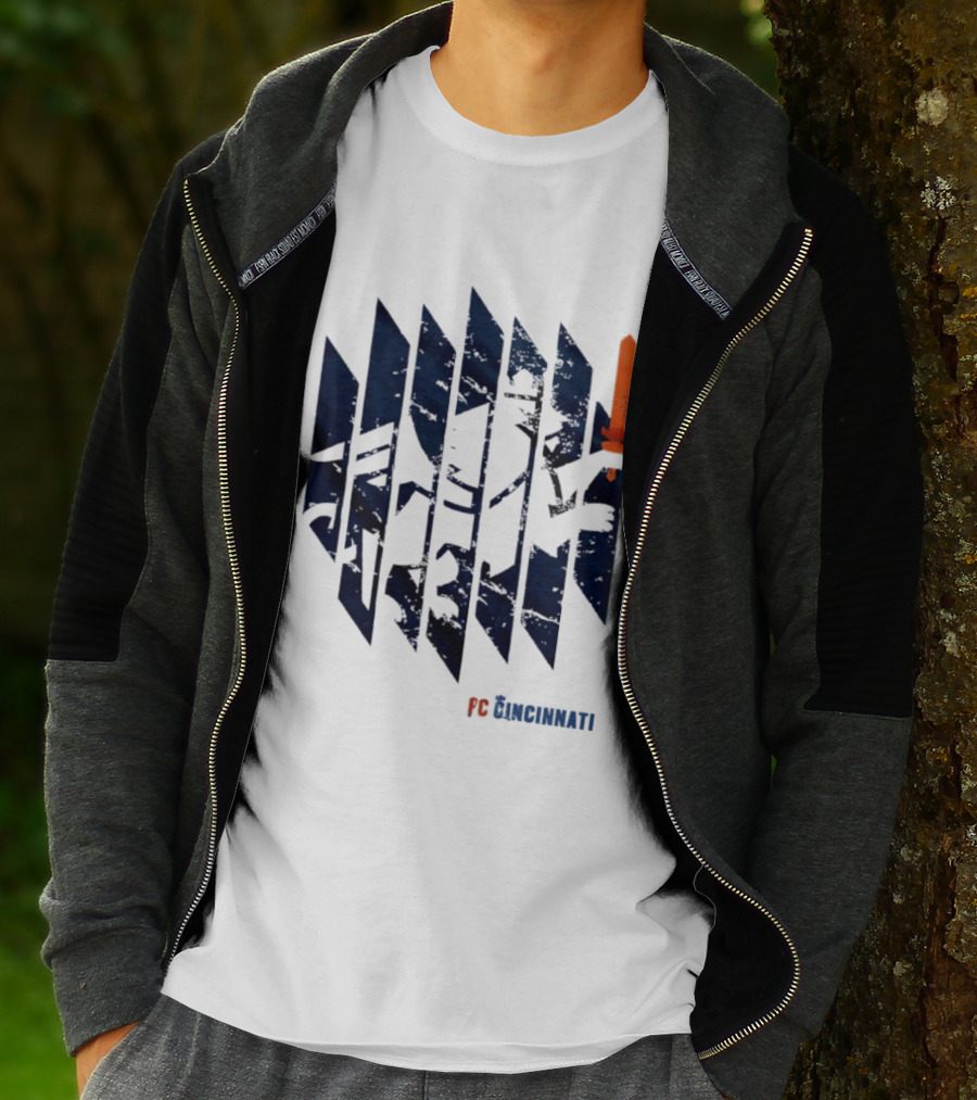 FC Cincinnati Sheared Lion Football Fans Iconic Bold Striped Image T-Shirt