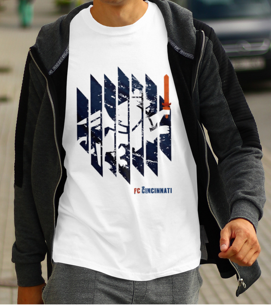 FC Cincinnati Sheared Lion Football Fans Iconic Bold Striped Image T-Shirt