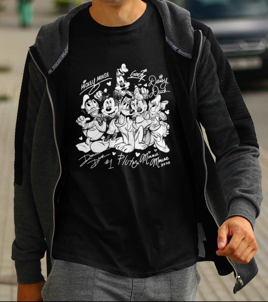 Mickey Mouse Goofy Daisy Duck Donald Duck Pluto Minnie Mouse Friends 2026 Disneyland Trip Sketch T-Shirt