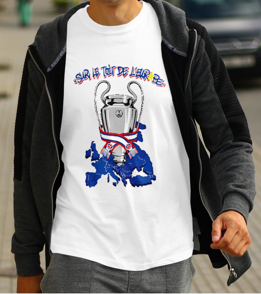Paris Saint Germain Sur Le Toit De L'Europe 2026 Trophy T-Shirt