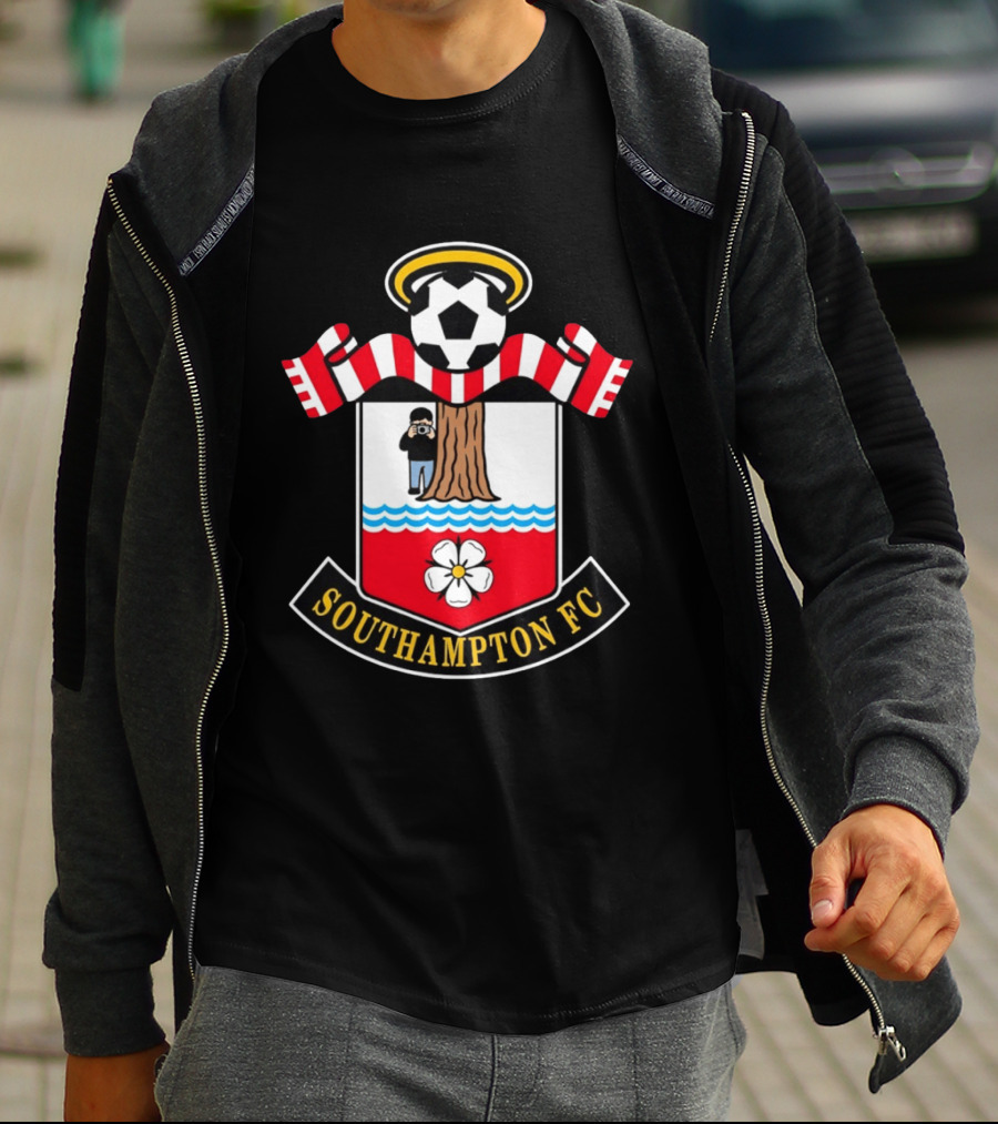 Southampton FC Crest Meme Tree Photographer Football T-Shirt