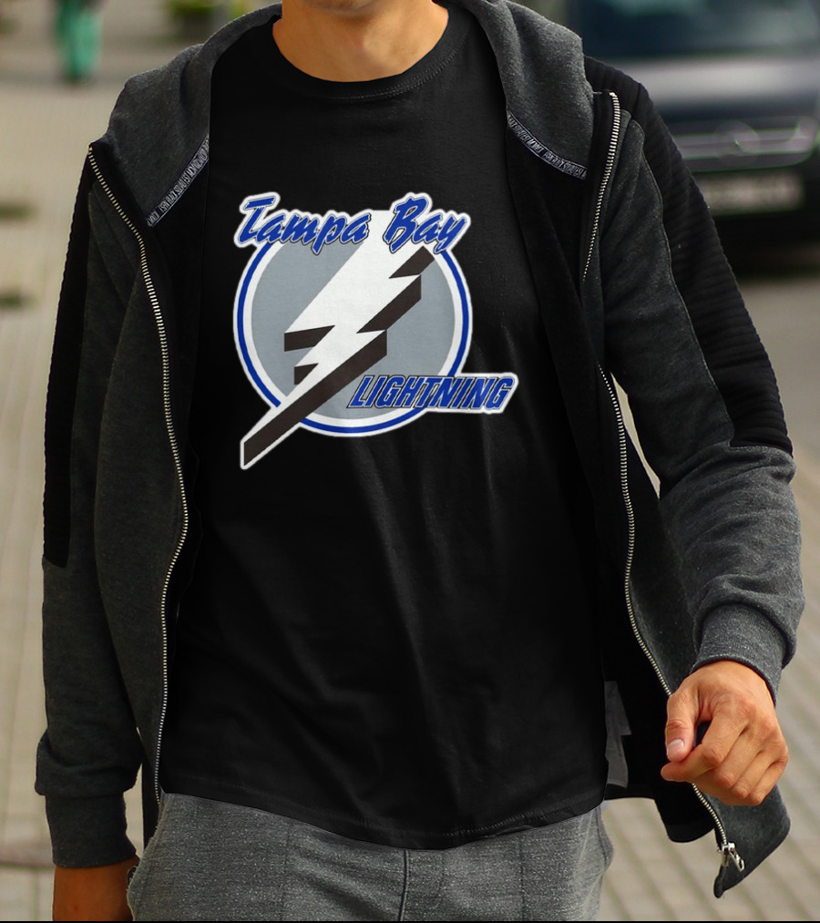 Tampa Bay Lightning 90s Vintage Style Retro Classic NHL Team T-Shirt