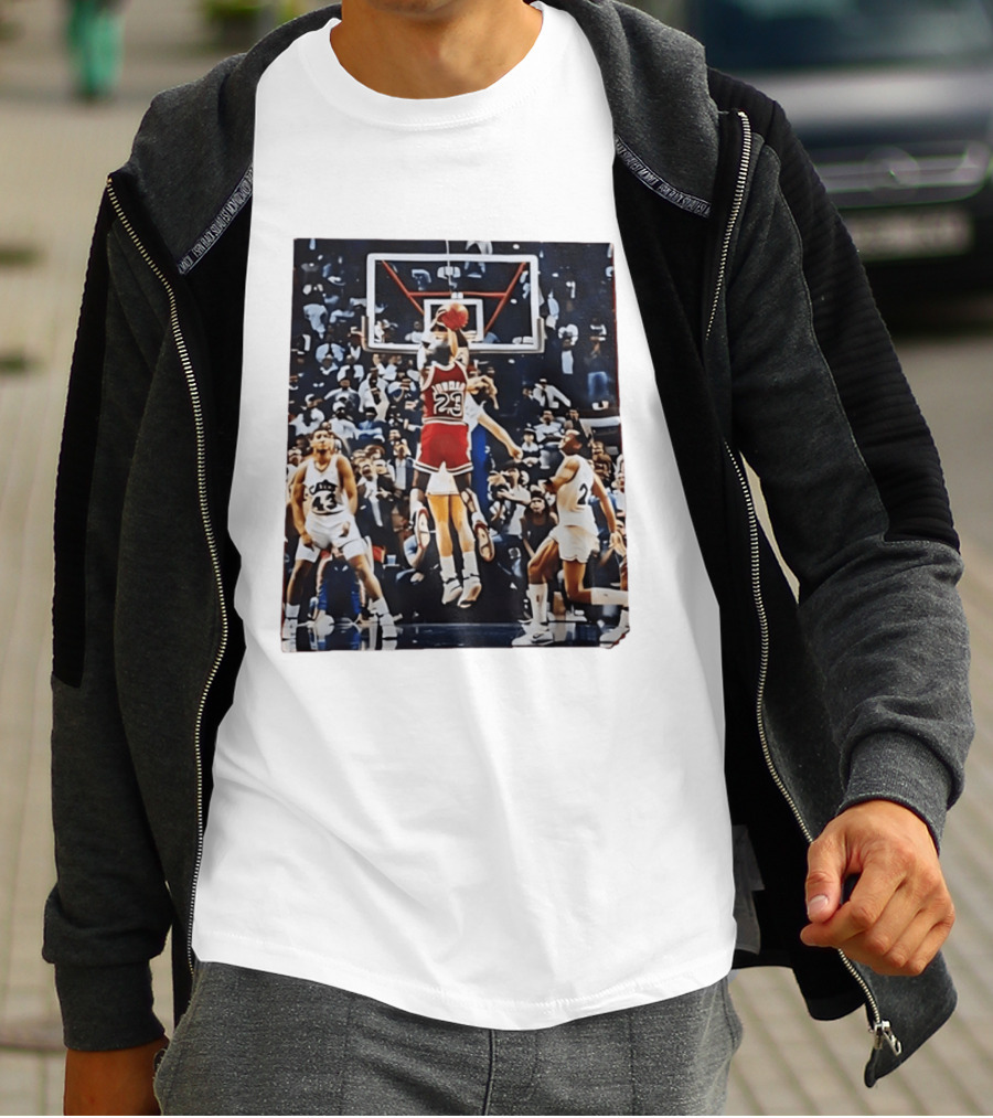 Michael Jordan 23 Chicago Bulls Iconic Basketball Moment T-Shirt