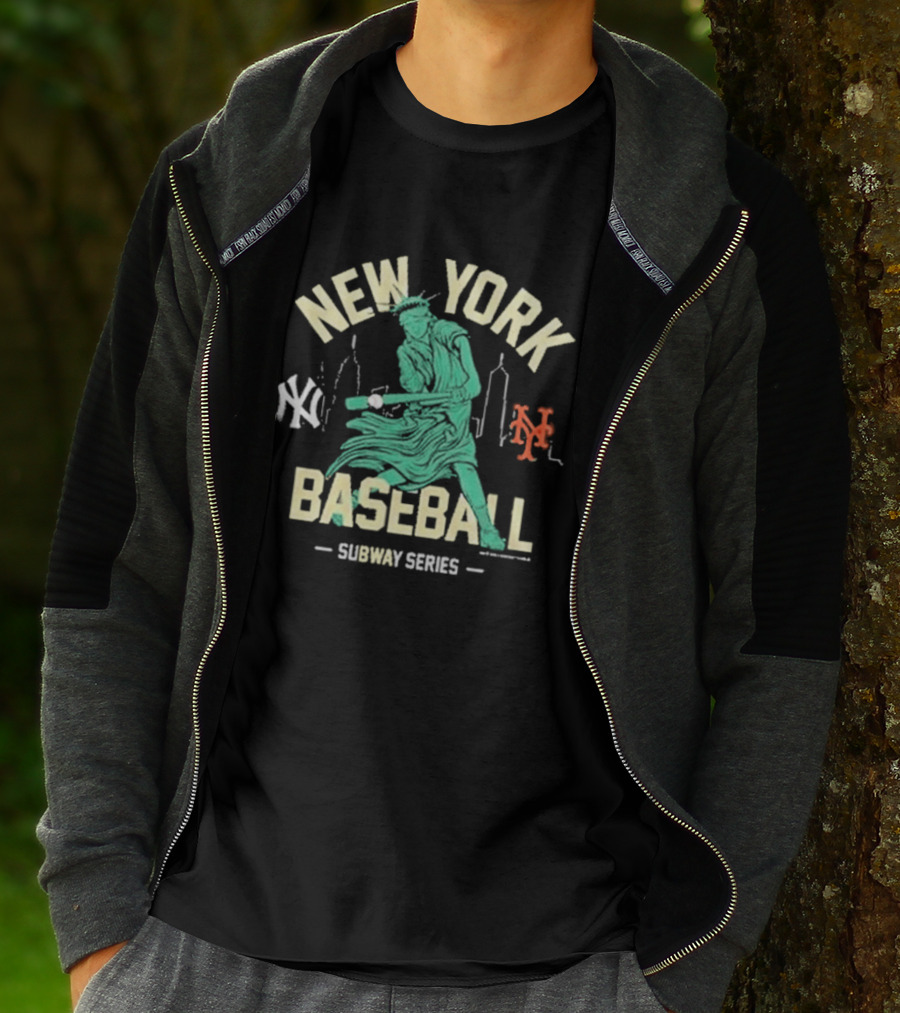 New York Baseball 2026 Subway Series Yankees Mets Statue Liberty T-Shirt