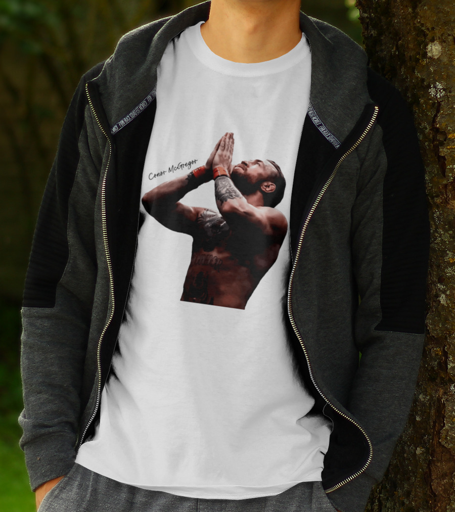 Conor McGregor Returning Pray Pose Tattooed MMA Fighter T-Shirt