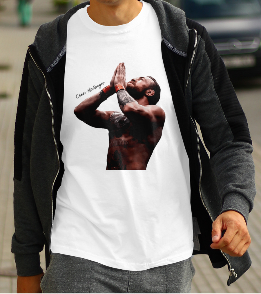 Conor McGregor Returning Pray Pose Tattooed MMA Fighter T-Shirt
