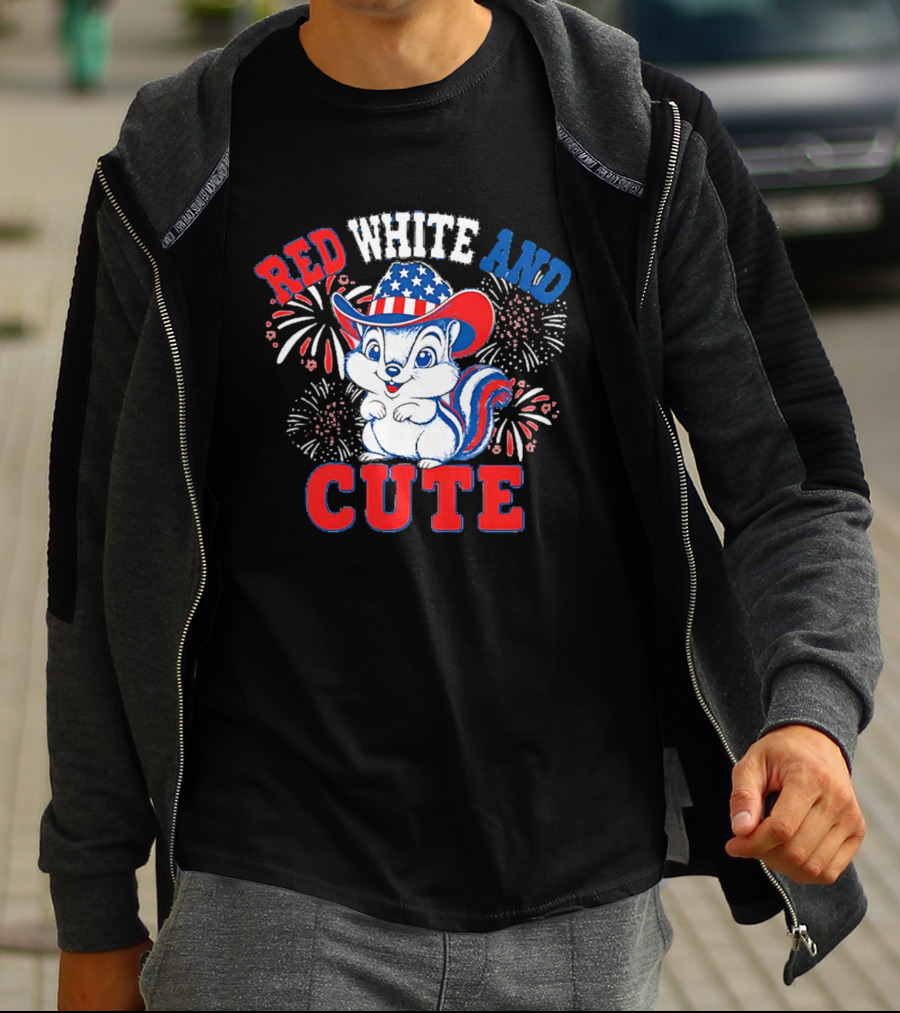 Red White And Cute Fireworks Patriotic Squirrel Cowboy Hat T-Shirt