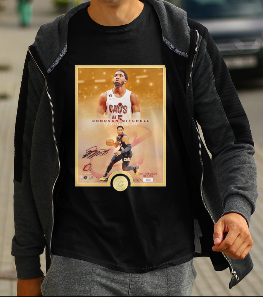 Donovan Mitchell Cleveland Cavaliers Limited Edition Bronze Coin Photo Mint T-Shirt
