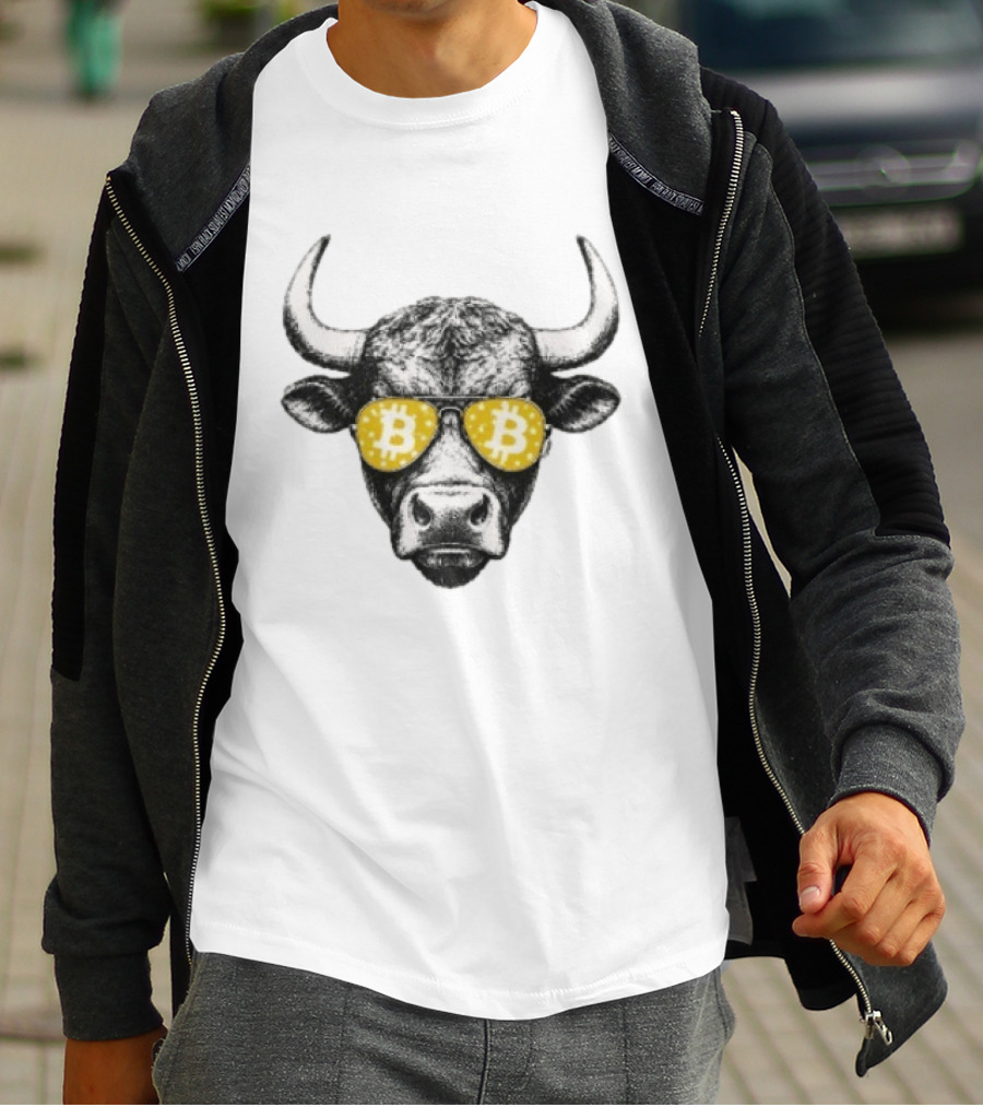 Bitcoin Is For The Bulls Cryptocurrency Enthusiast T-Shirt
