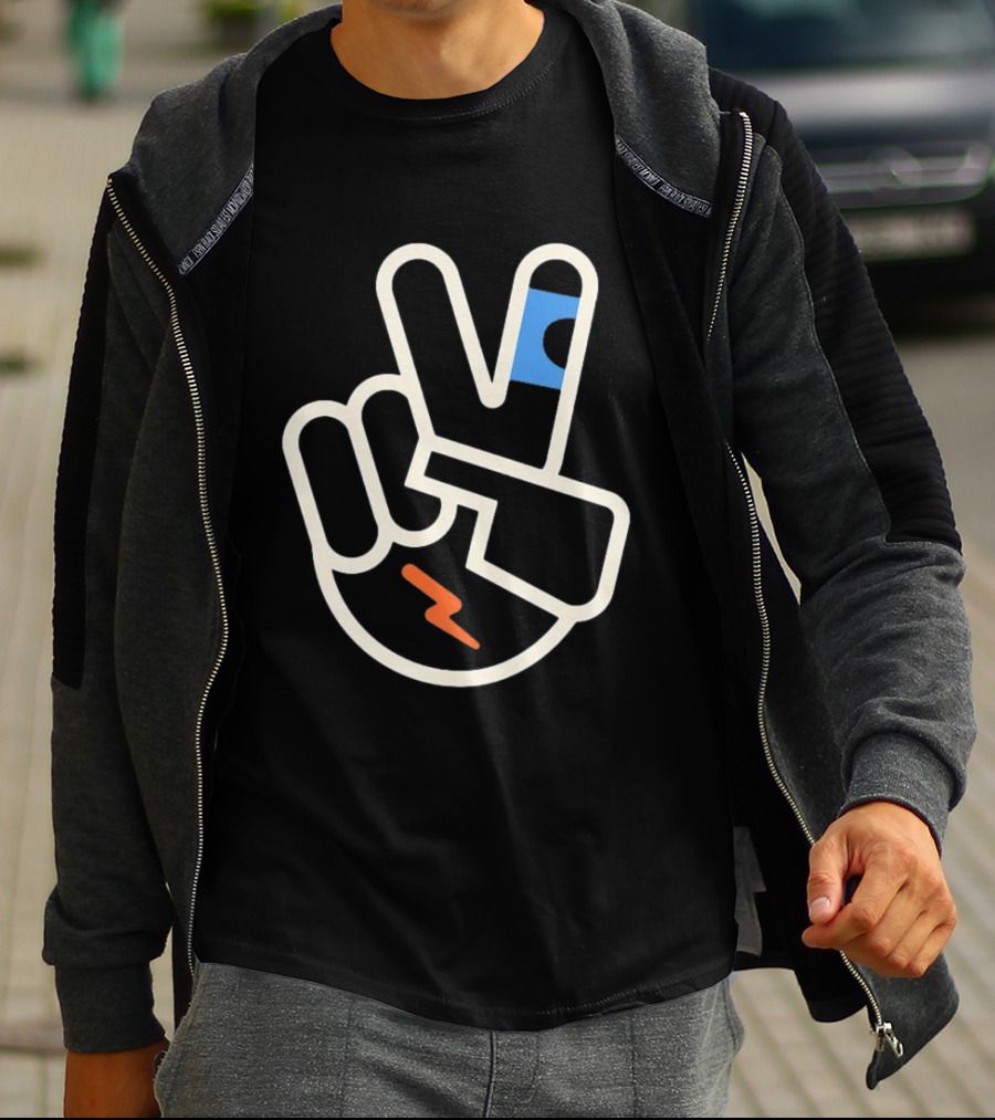 OKC Thunder Shai Gilgeous Alexander Peace Sign Celebration T-Shirt