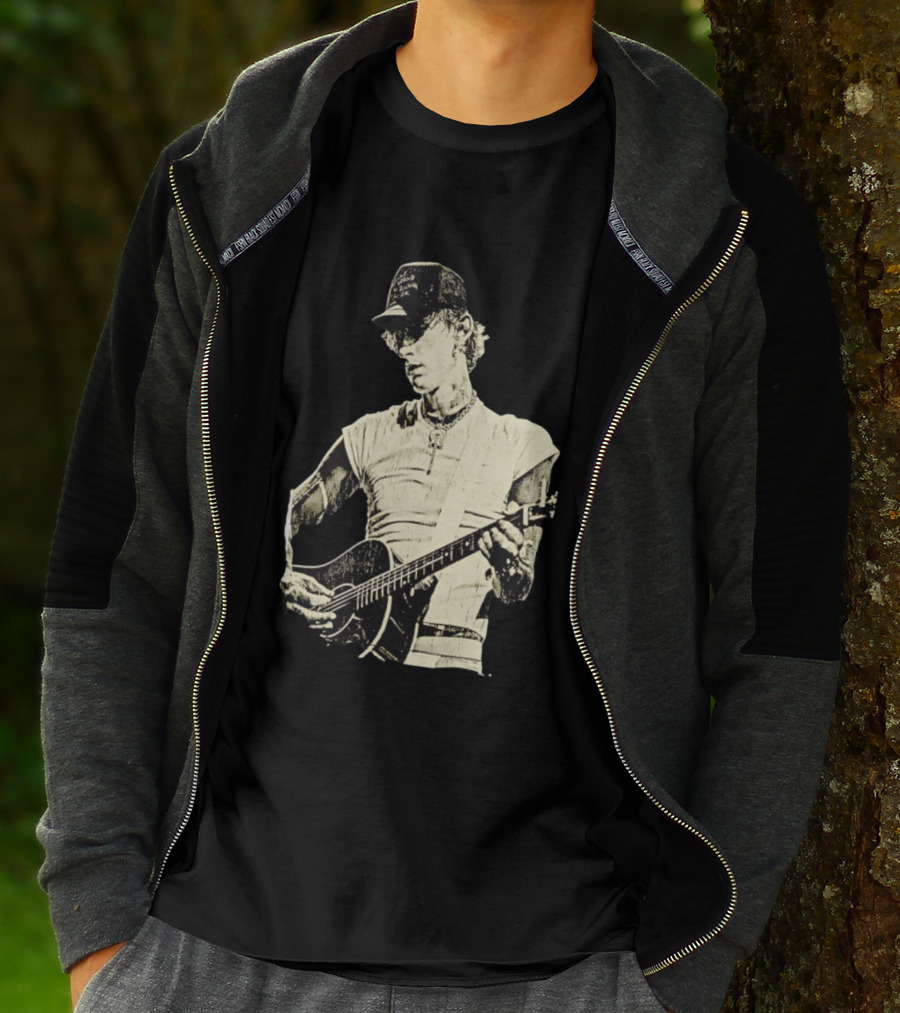 Machine Gun Kelly Americana Tour 2026 Vintage Guitar T-Shirt