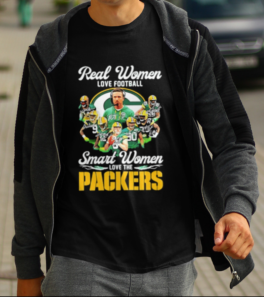 Real Women Love Football Smart Women Love The Packers T-Shirt