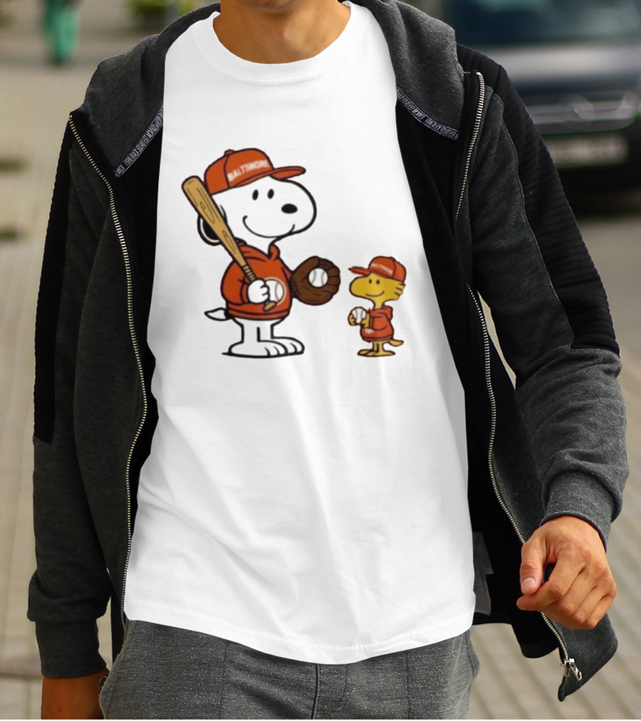 Snoopy Woodstock Baseball Baltimore Orioles Fan Gear T-Shirt