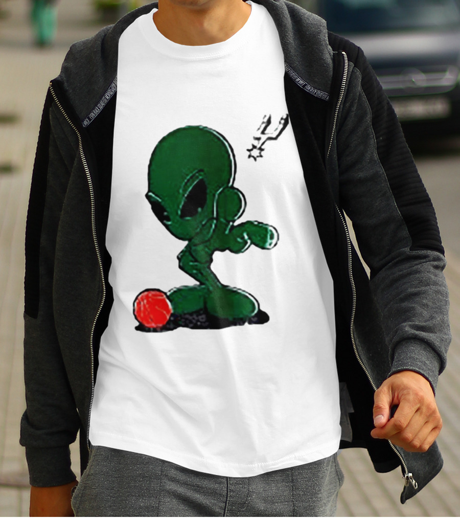 San Antonio Spurs Alien Basketball Dribble T-Shirt