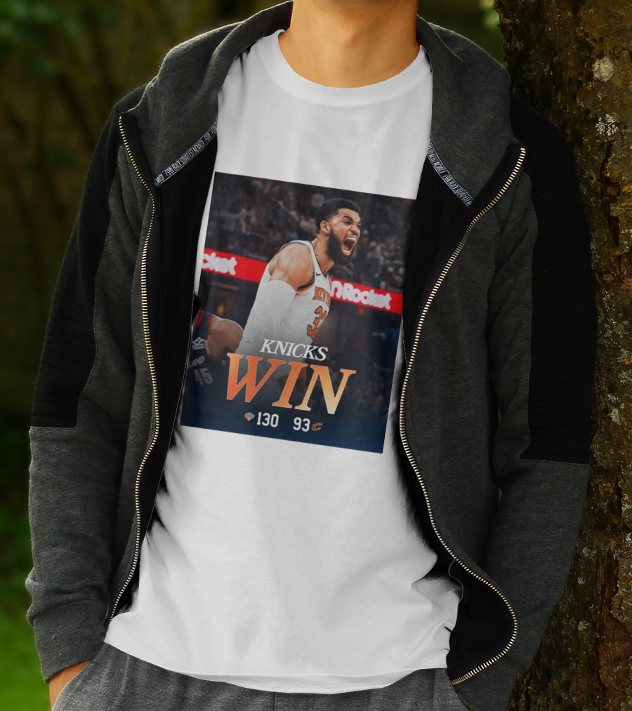 Knicks Win 130 93 Celebration Victory Over Cleveland Playoffs Sweep T-Shirt