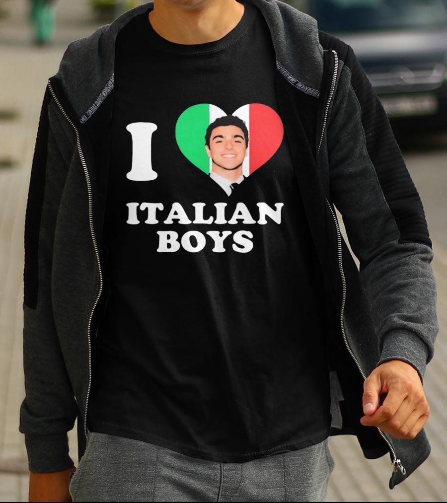 I Love Italian Boys Luigi Mangione Heart Flag T-Shirt