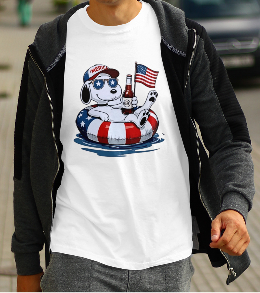 Snoopy Patriotic American Flag Beer Floaty Relaxing T-Shirt