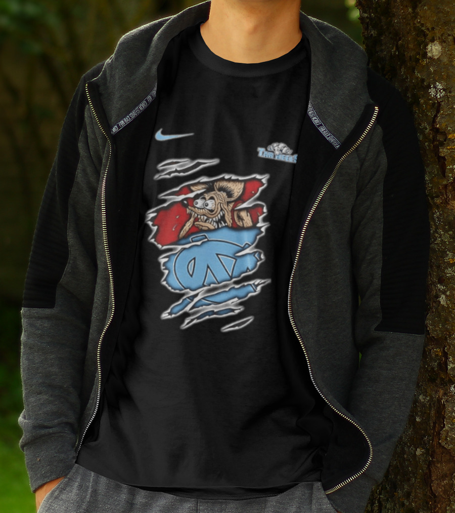 Nike North Carolina Tar Heels NCAA Rat Fink Built To Not To Bow Blue White T-Shirt