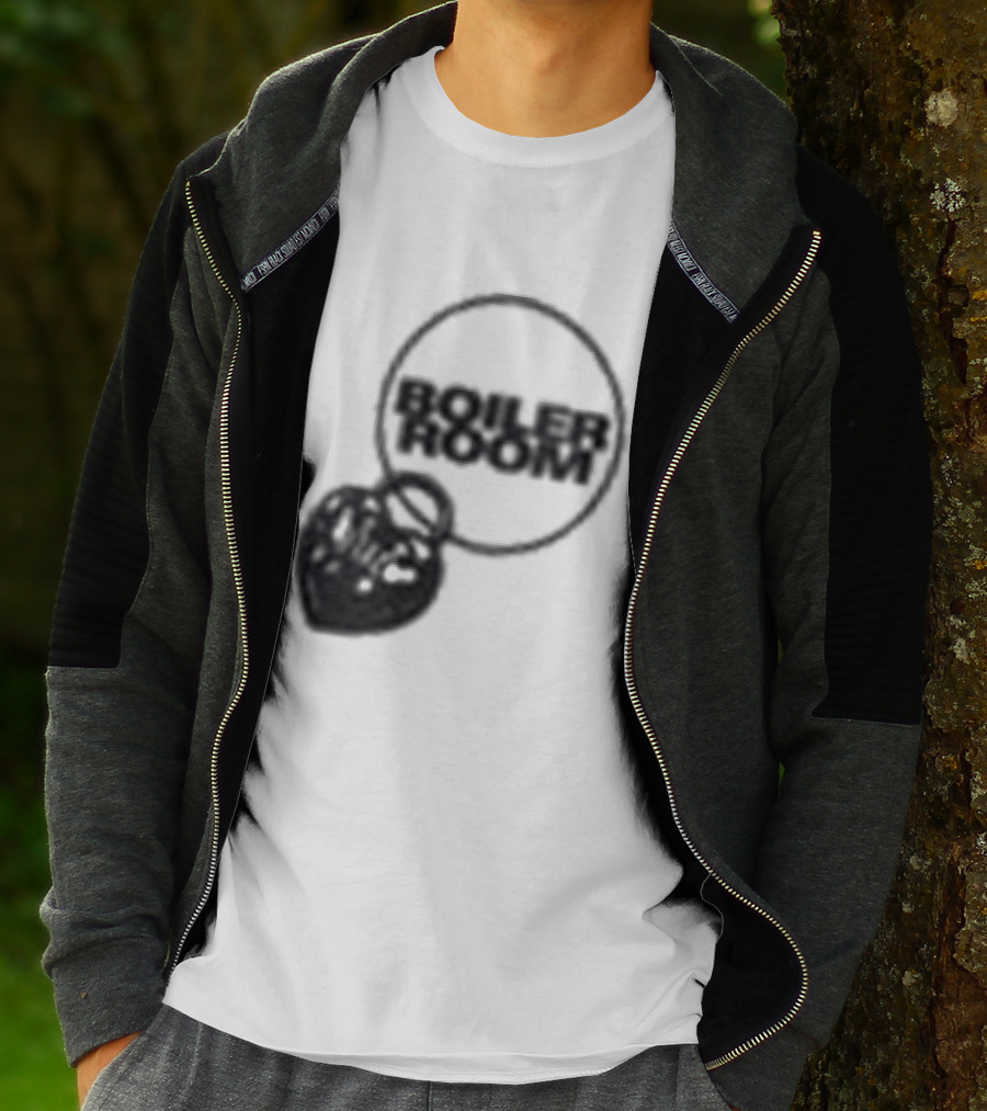 Paris Lovers Boiler Room Heart Lock T-Shirt