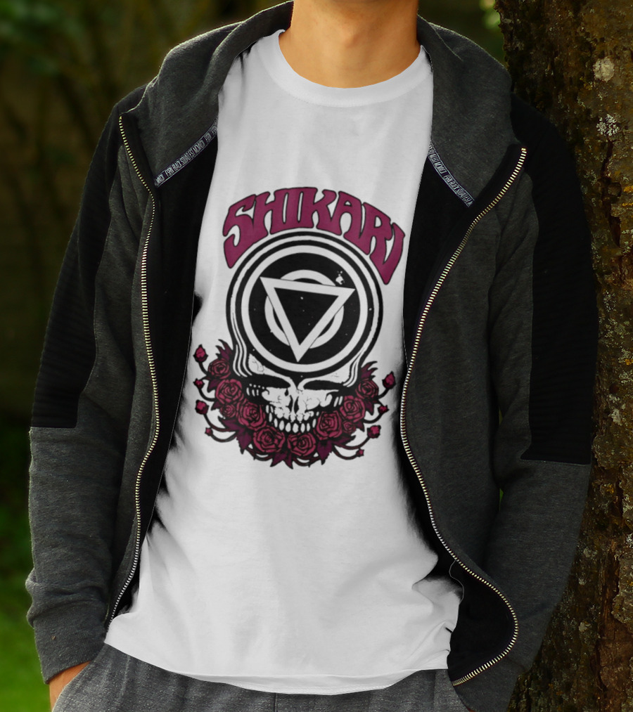 Shikari Triangle Skull Roses T-Shirt