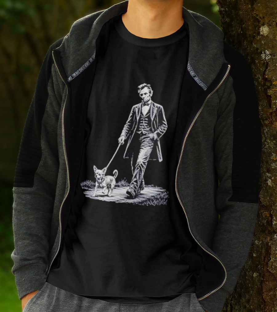 Abraham Lincoln Walking Chihuahua For USA 250th Anniversary Celebration T-Shirt