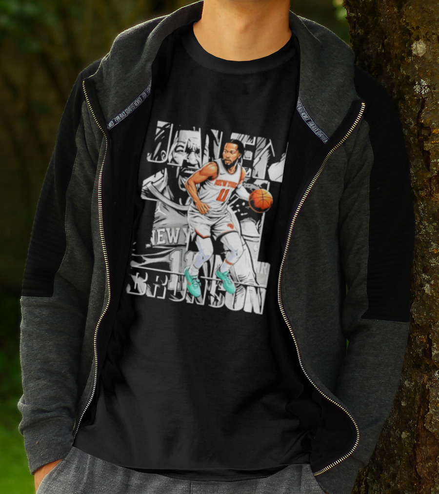 Jalen Brunson New York Number 11 Basketball Player Dribbling Action T-Shirt