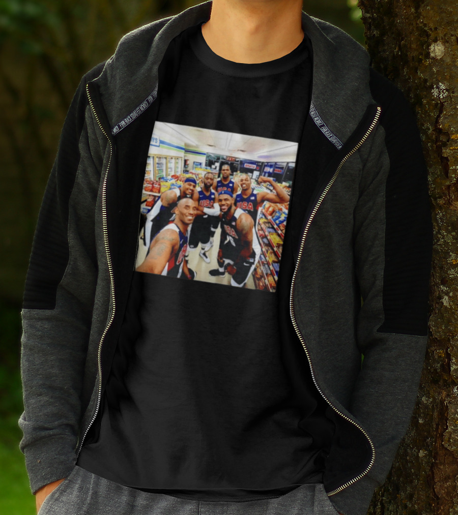 USA Legend Basketball Kobe Bryant LeBron James Dwight Howard Selfie Meme 7 Eleven USA Jersey Team Players T-Shirt