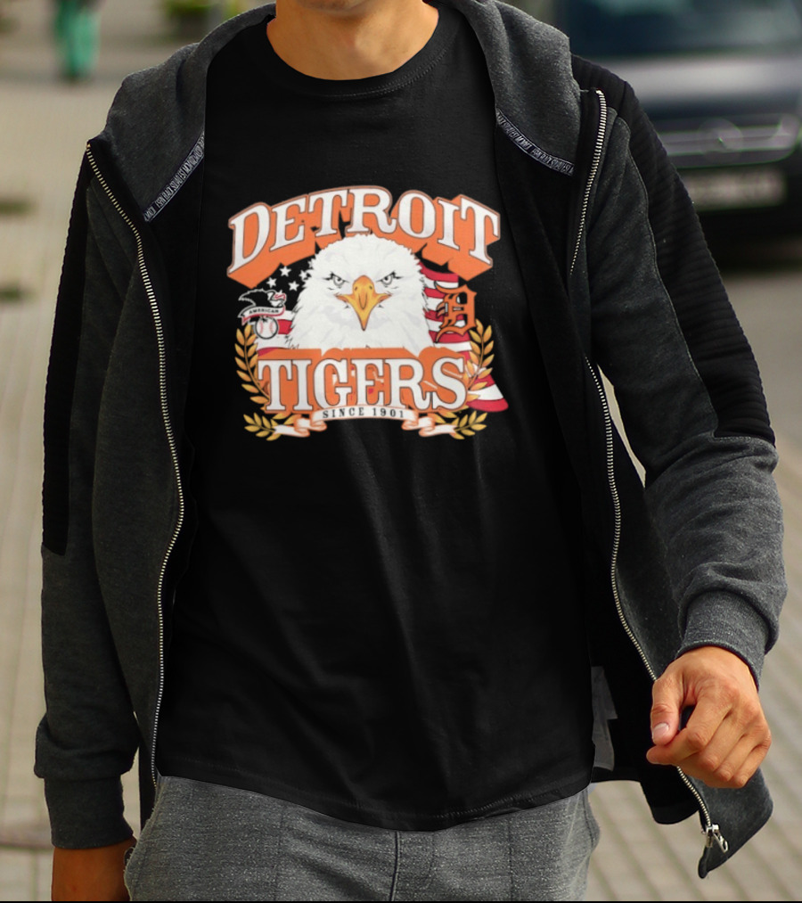 Detroit Tigers Eagle Emblem With American Flag And Stars T-Shirt