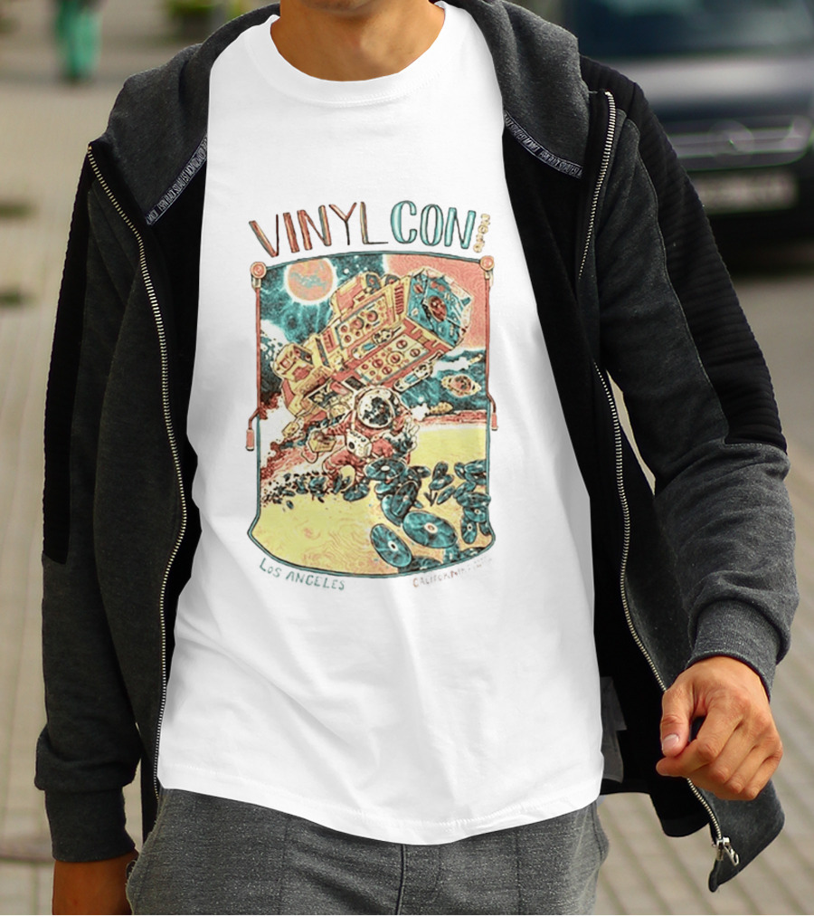VinylCon 2026 Los Angeles August 22 23 Astronaut Carrying Boom Box With Flying Records Event T-Shirt