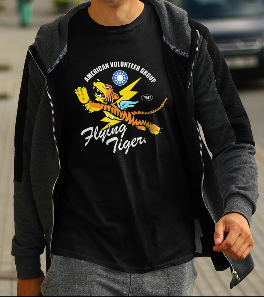 Flying Tigers American Volunteer Group 1941 Emblem Art WWII Aviation History T-Shirt