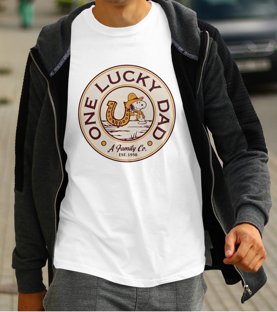 Snoopy One Lucky Dad A Family Co Est 1950 T-Shirt
