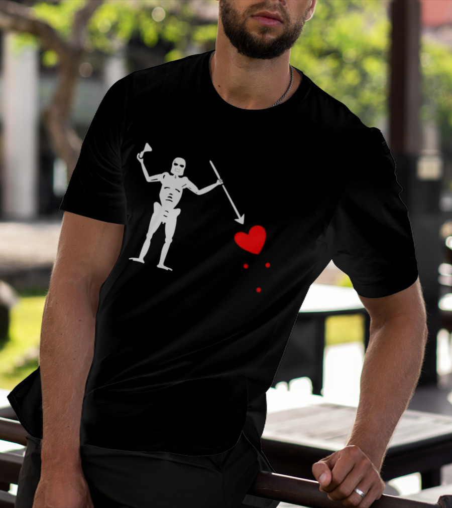 Skeleton With Spear And Heart Symbol Edward Blackbeard Teach T-Shirt
